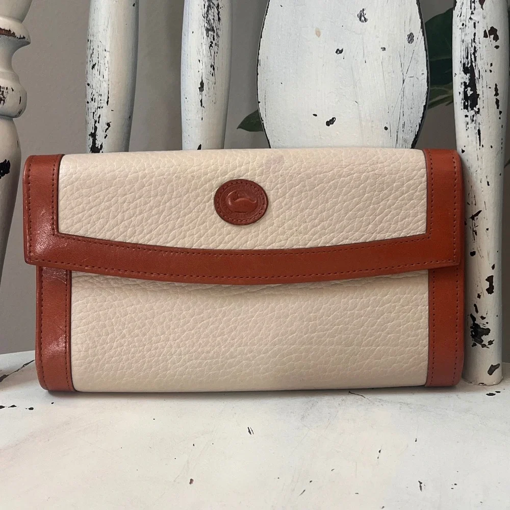 Vintage Dooney & Bourke AWL Checkbook Wallet Bone British Tan Leather USA